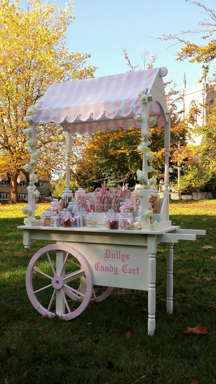 Dolly's candy cart