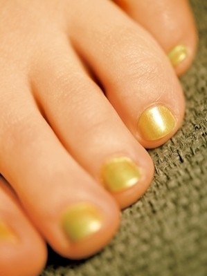 Know the Ways to Identify Your Nail Fungus