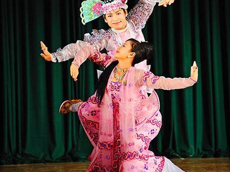 Burmese Dancing