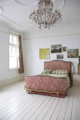 b2ap3_thumbnail_white-bedroom-floor-via-chriskauffman_blogspot.jpg