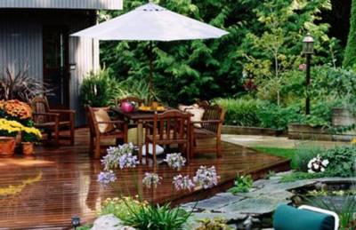 b2ap3_thumbnail_garden-timber-decking-patio-paving_landscape.jpg