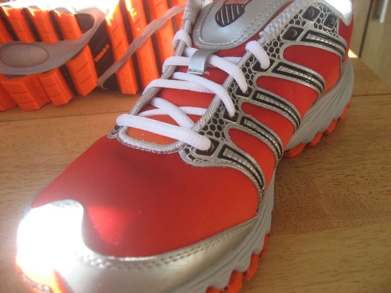 K Swiss TUBES ! Trainers or Sneakers Orange Gradient
